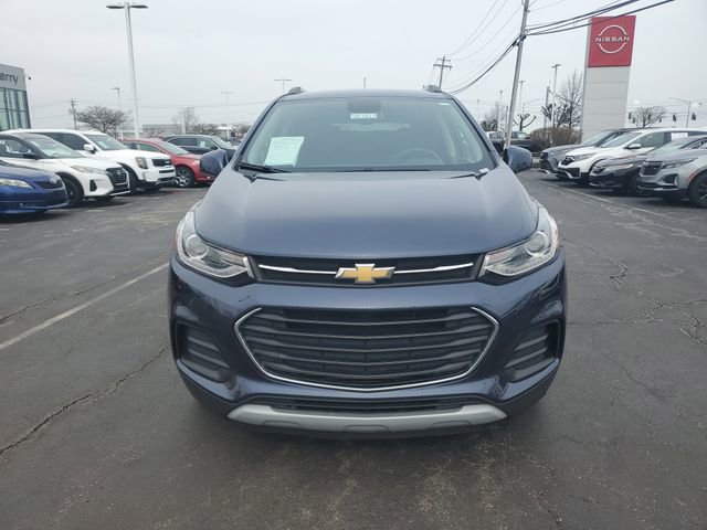 Used 2019 Chevrolet Trax LT w/ LT Convenience Package image 2