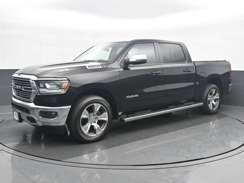 Used 2023 RAM 1500 Laramie AWD/4WD image 2