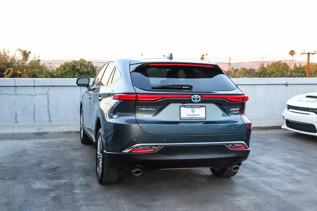 Used 2022 Toyota Venza Limited AWD/4WD image 7