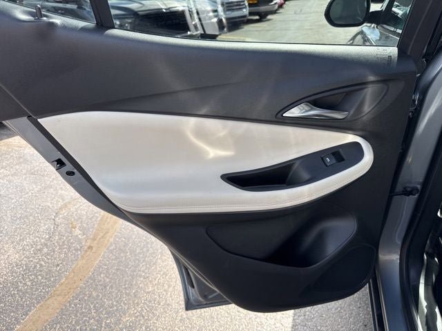 Used 2024 Buick Encore GX Avenir w/ Avenir Convenience Package FWD image 17