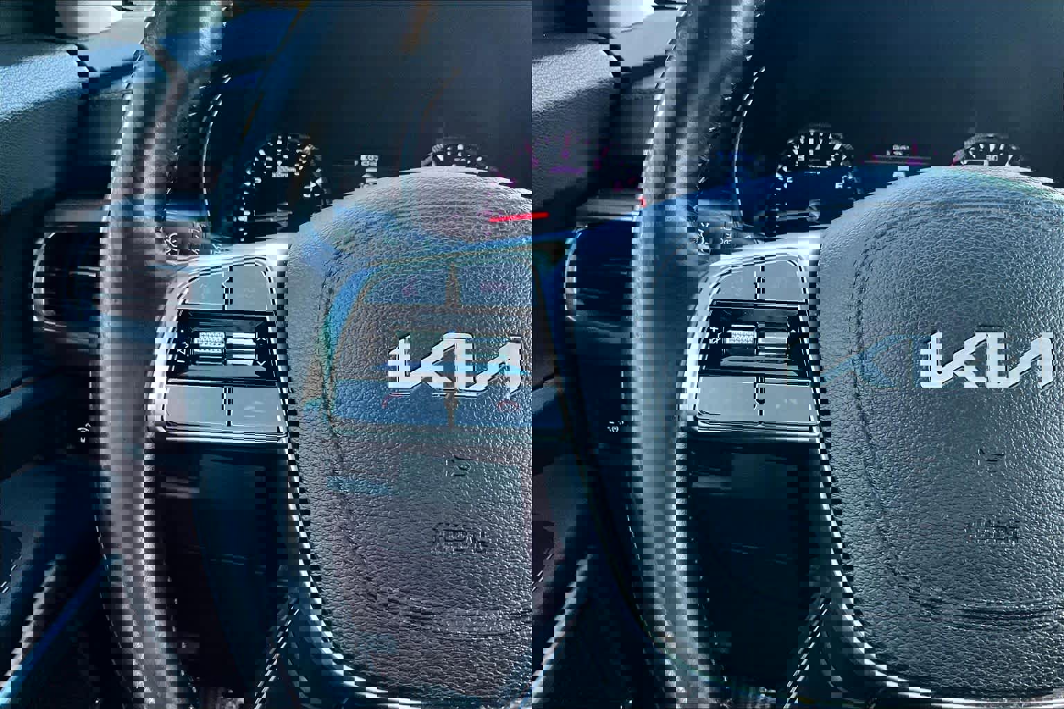 Used 2022 Kia Telluride LX image 22