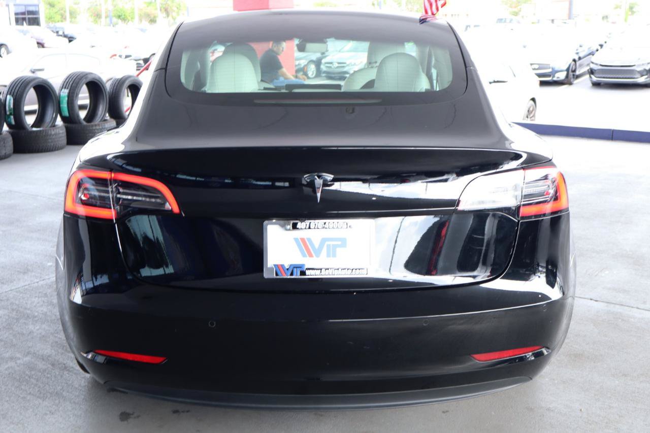 Used 2022 Tesla Model 3 RWD image 8