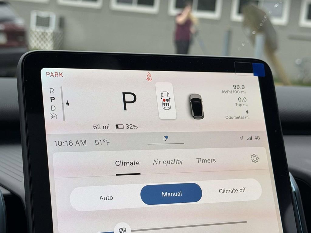 New 2026 Volvo EX30 Plus w/ Protection Package Premier image 9