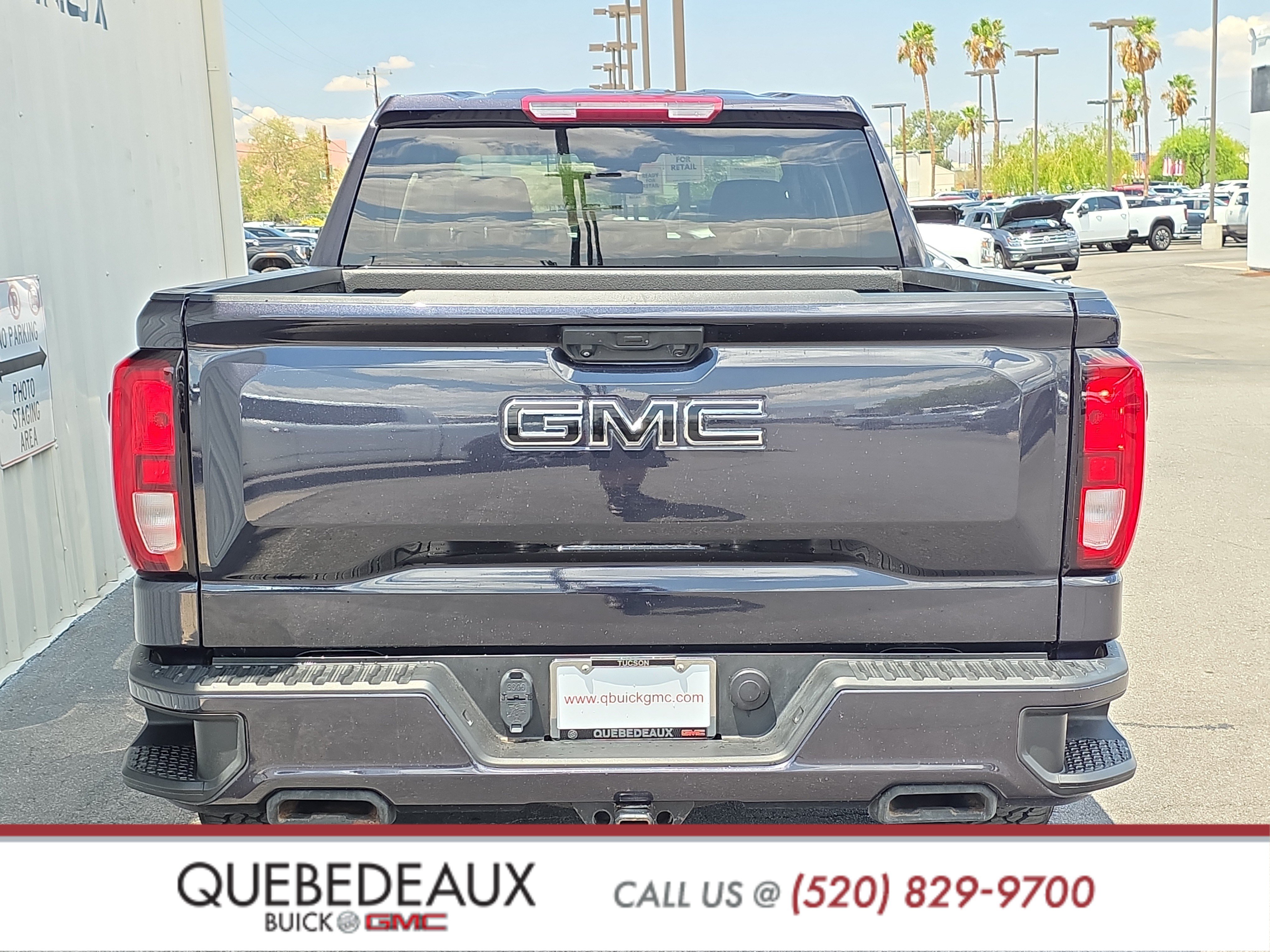 Used 2023 GMC Sierra 1500 Elevation w/ LPO, Elevation Black Package AWD/4WD image 6