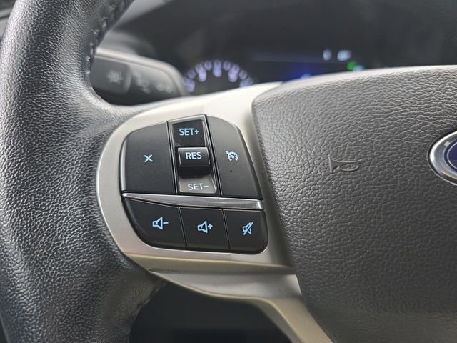 Used 2023 Ford Explorer XLT w/ Equipment Group 202A image 28