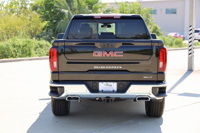 New 2026 GMC Sierra 1500 SLT image 7