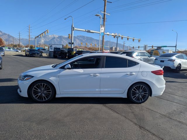 Used 2018 Hyundai Elantra Sport w/ Cargo Package image 7