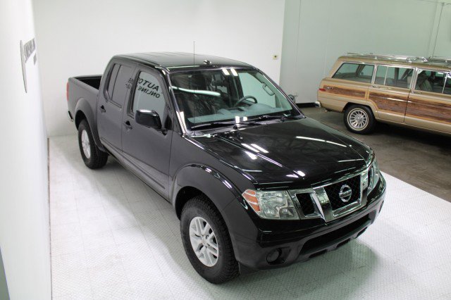 Used 2016 Nissan Frontier SV image 41