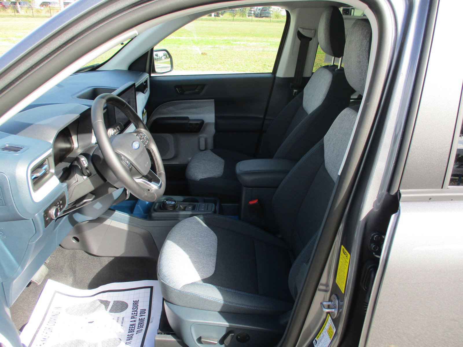 New 2025 Ford Maverick XLT w/ XLT Luxury Package image 18