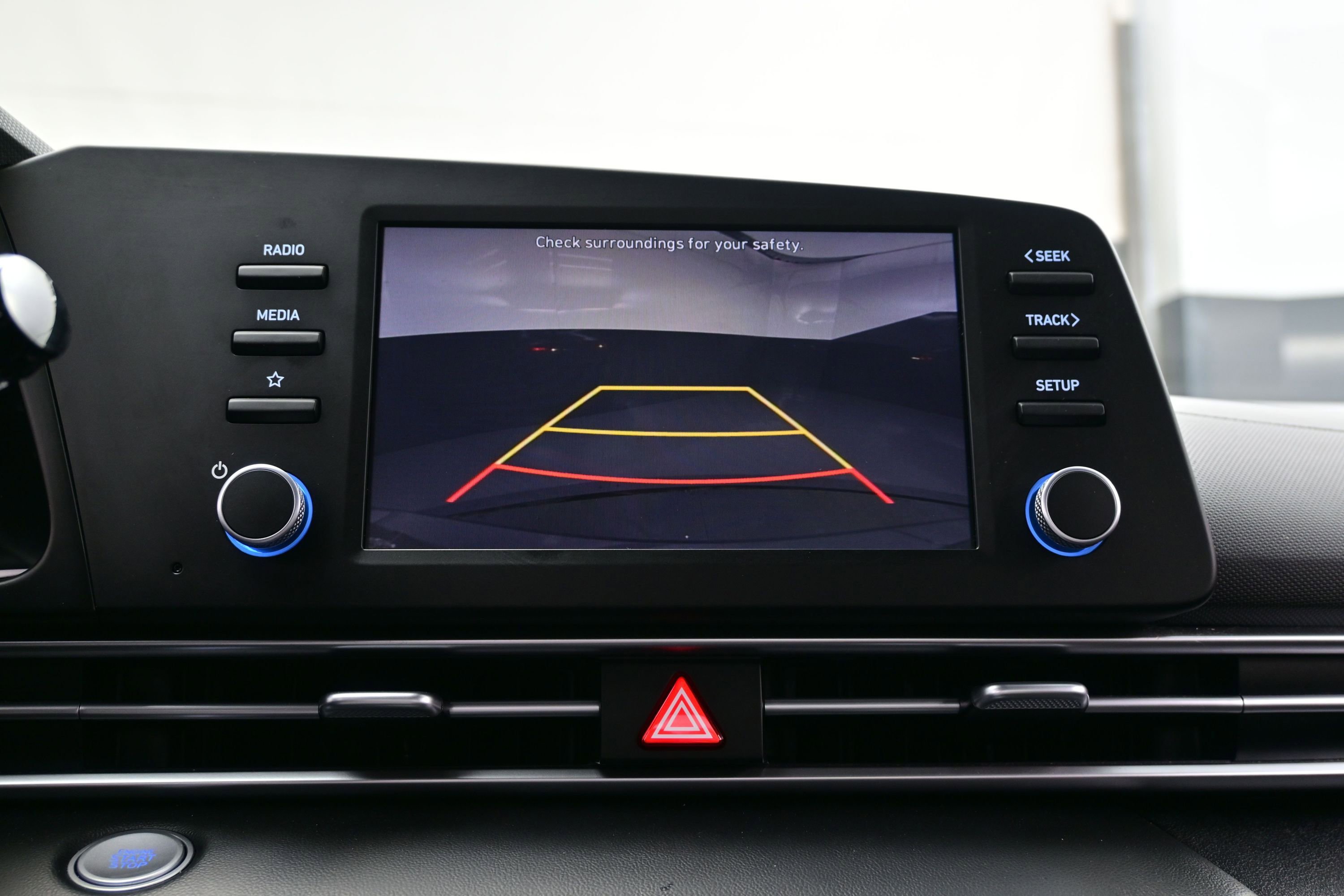 Used 2023 Hyundai Elantra SEL image 17