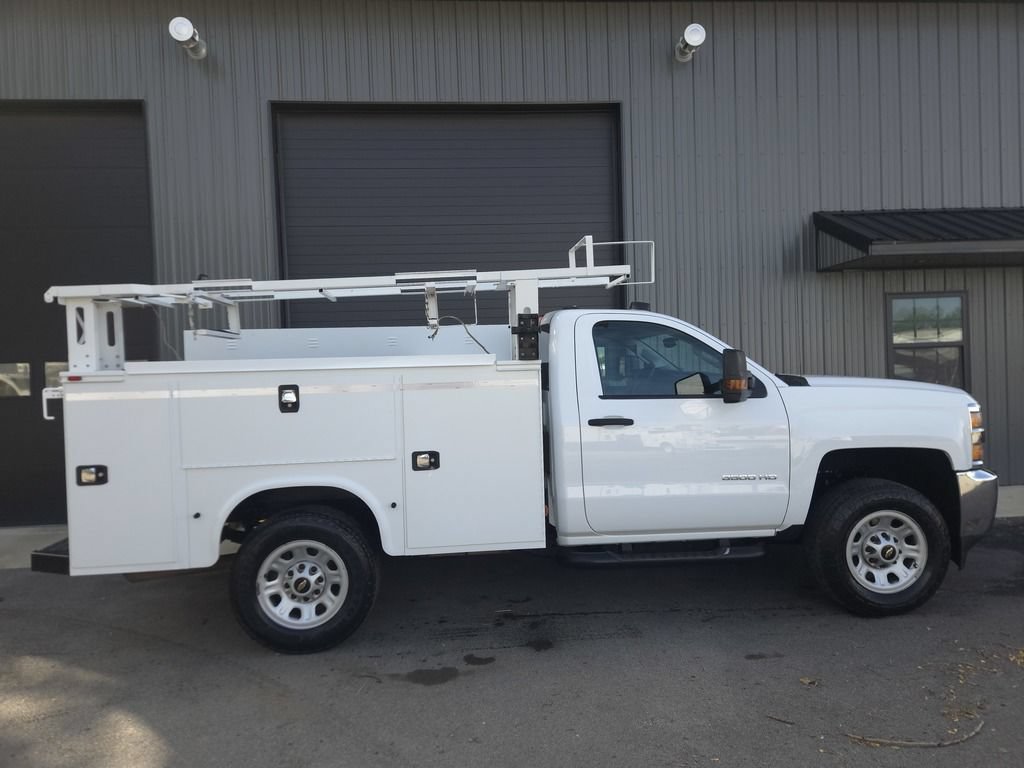 Used 2018 Chevrolet Silverado 3500 W/T AWD/4WD image 5