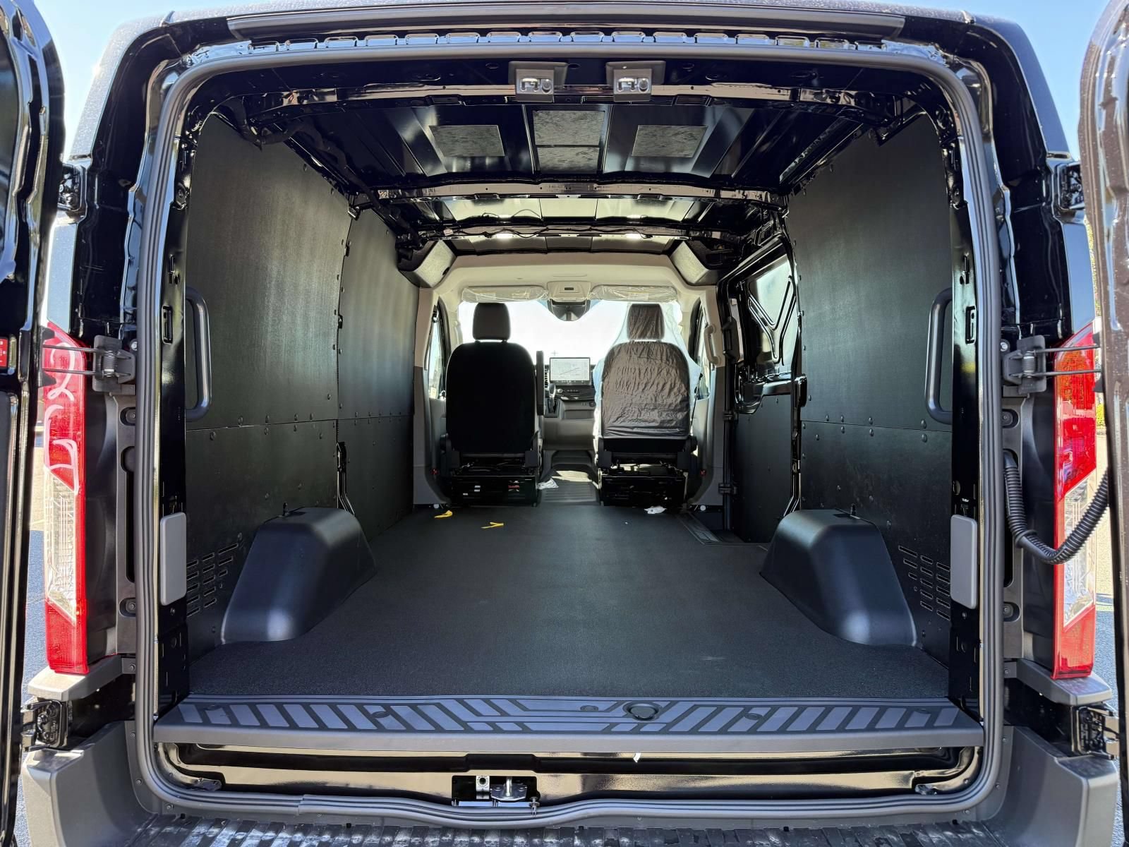 New 2025 Ford Transit 250 Low Roof w/ Load Area Protection Package RWD image 11