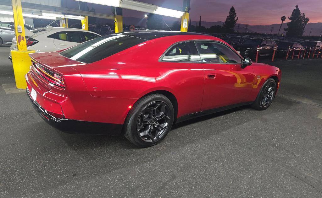 Used 2025 Dodge Charger R/T w/ Quick Order Package 25M R/T image 29