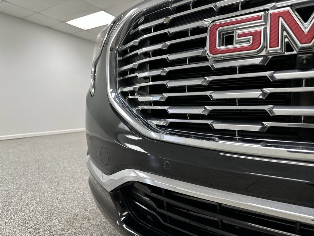 Used 2018 GMC Terrain Denali w/ Advanced Safety Package AWD/4WD image 21