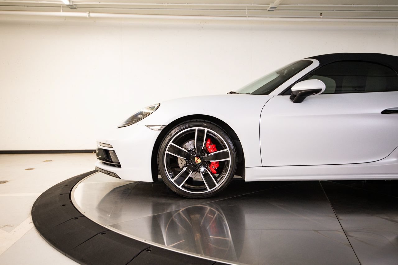 Certified 2024 Porsche 718 Boxster S RWD image 11