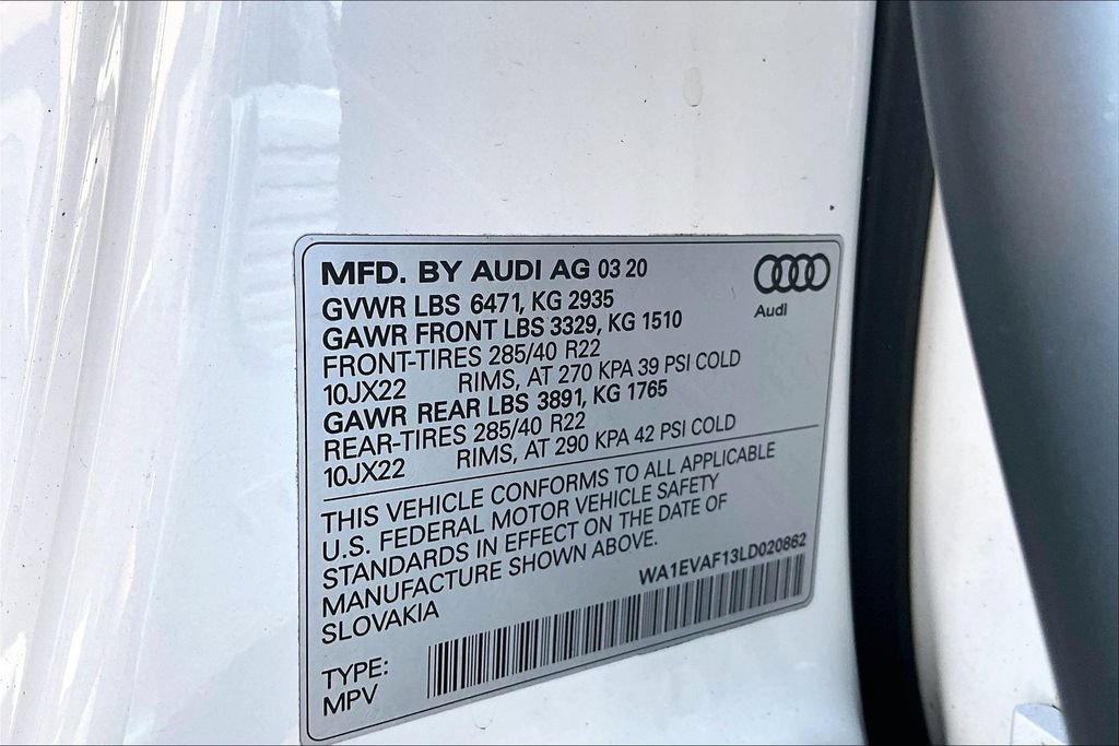 Used 2020 Audi Q8 Premium Plus w/ Premium Plus Package AWD/4WD image 3