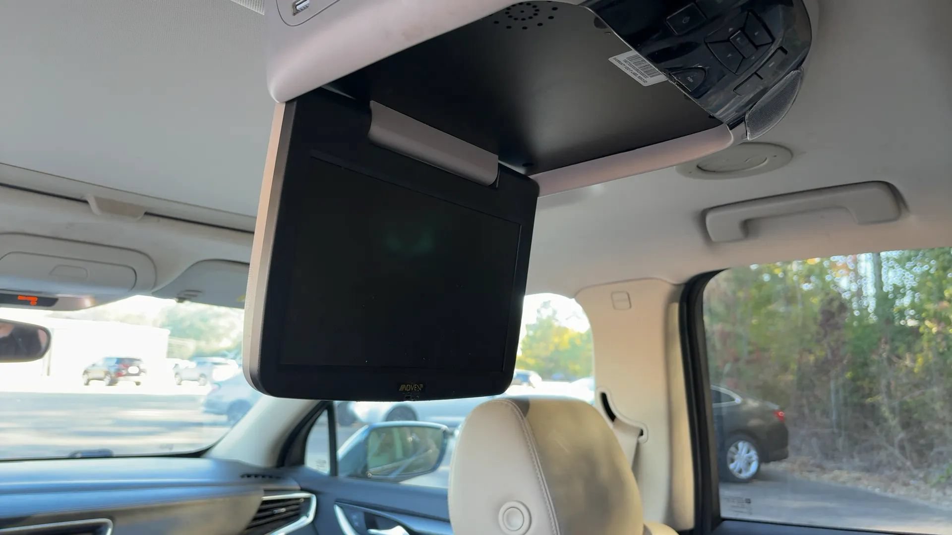 Used 2019 Buick Enclave Essence FWD image 17