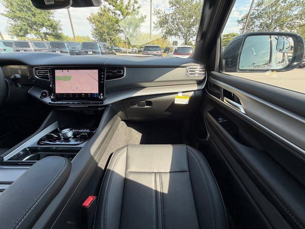 New 2026 Jeep Grand Wagoneer Limited AWD/4WD image 14
