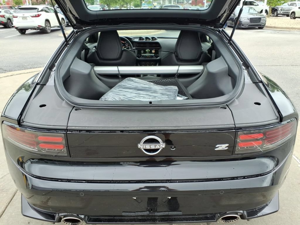 New 2026 Nissan Z Performance w/ Floor Mat Package RWD image 9