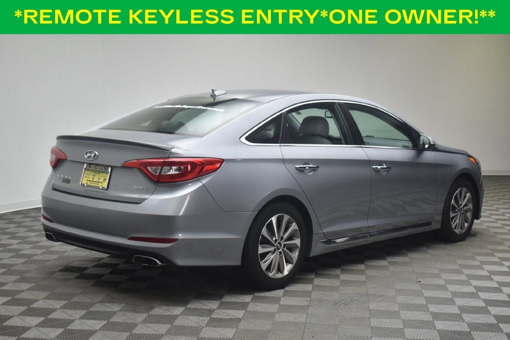 Used 2017 Hyundai Sonata Sport w/ Value Edition Package 02 FWD image 5