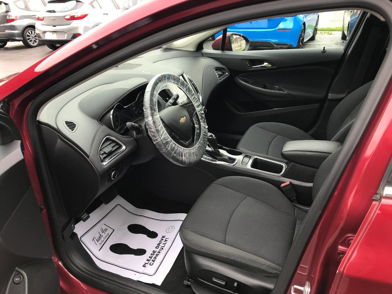 Used 2017 Chevrolet Cruze LT w/ Convenience Package FWD image 9