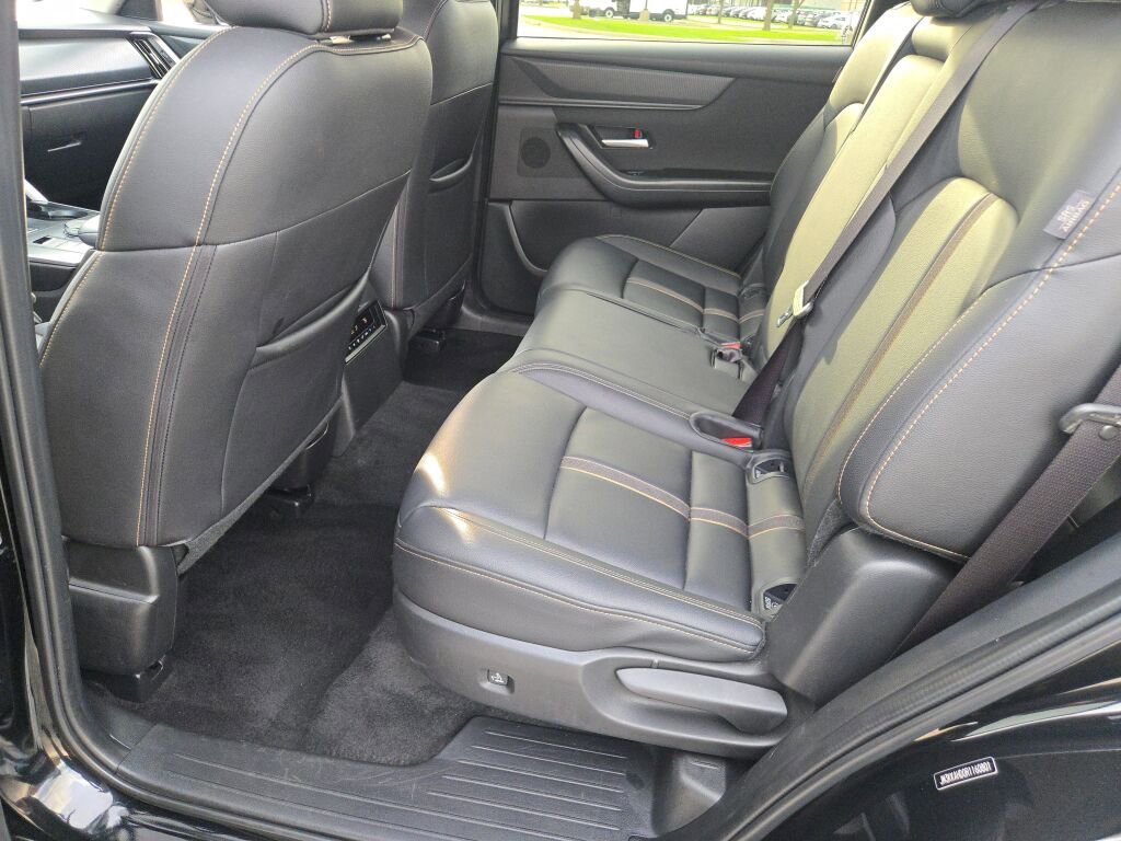 Used 2024 MAZDA CX-90 3.3 Turbo w/ Select Package AWD/4WD image 17