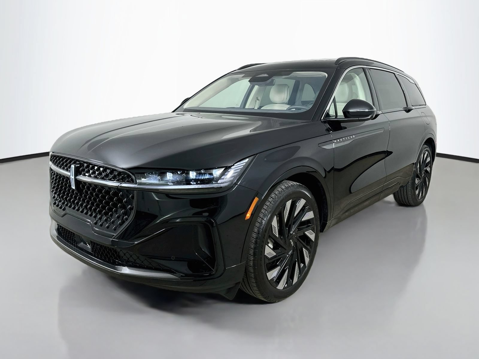 Used 2025 Lincoln Nautilus Black Label w/ Jet Appearance Package
