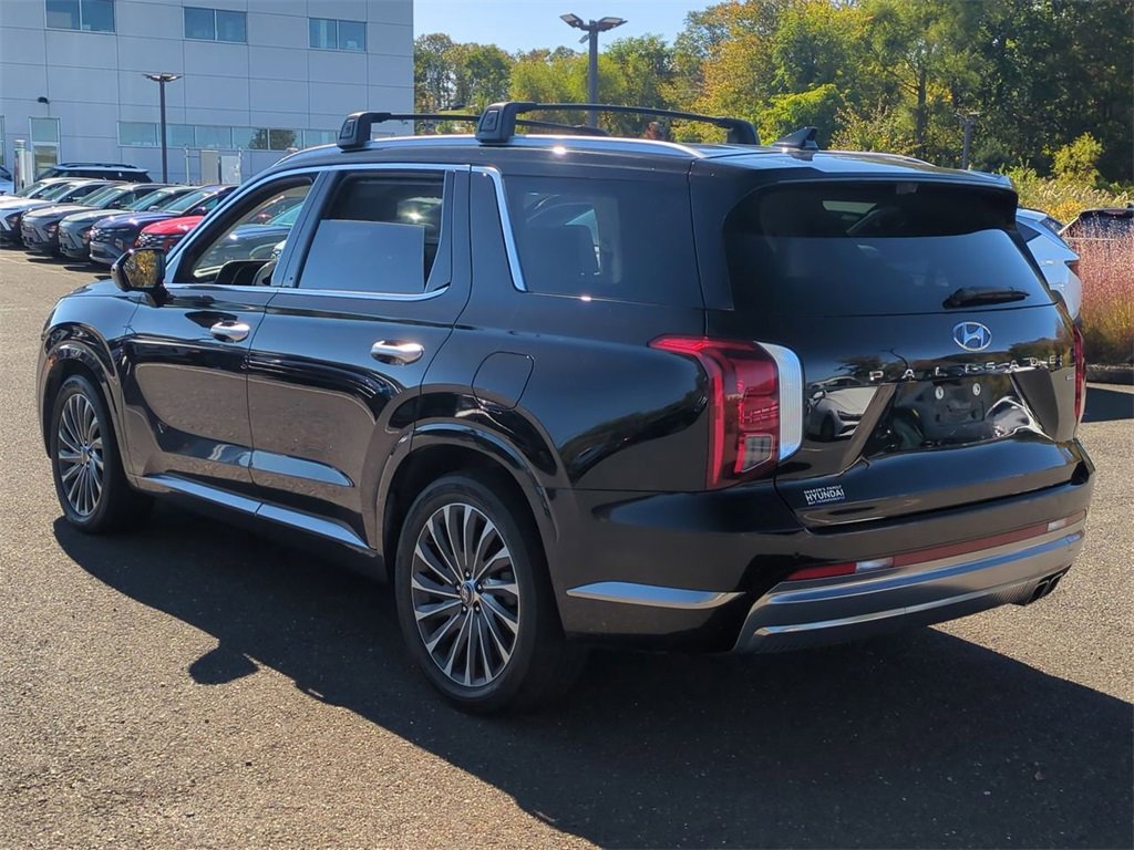 Used 2023 Hyundai Palisade Calligraphy image 5