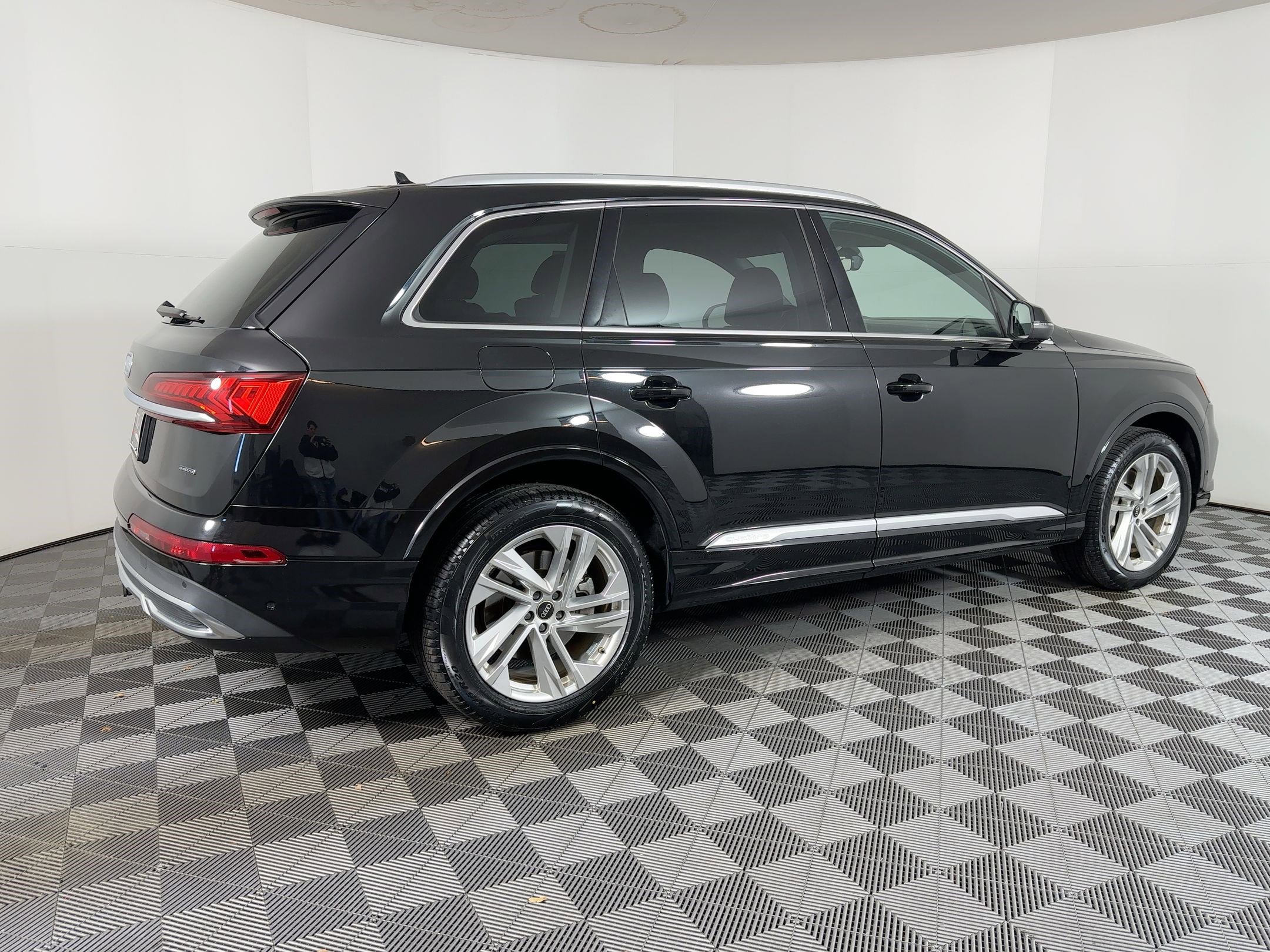 Used 2023 Audi Q7 3.0T Premium Plus image 6