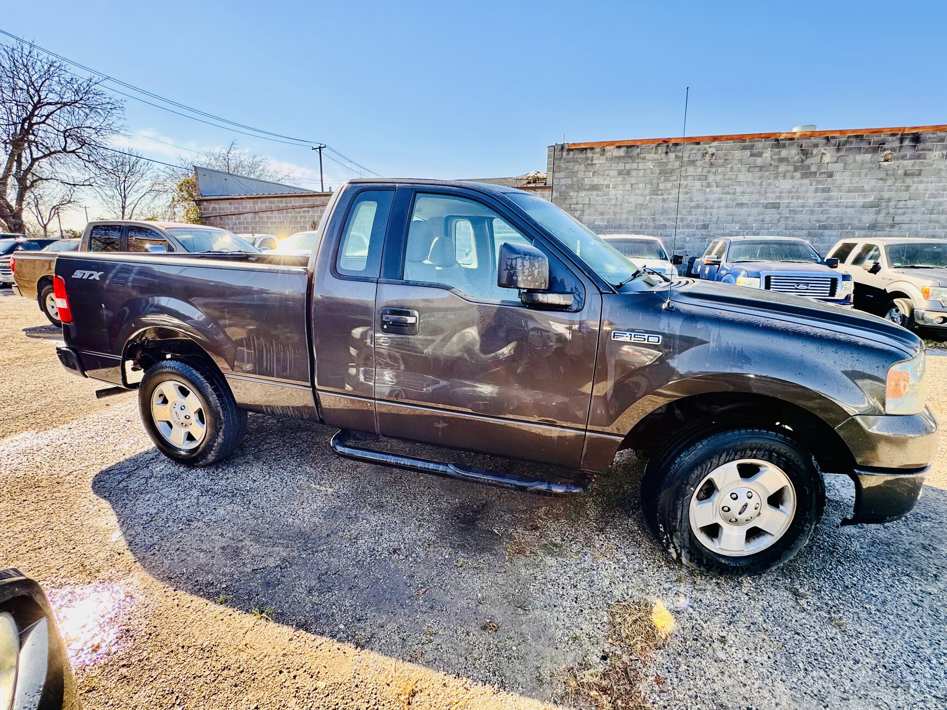 Used 2005 Ford F150 XL image 4