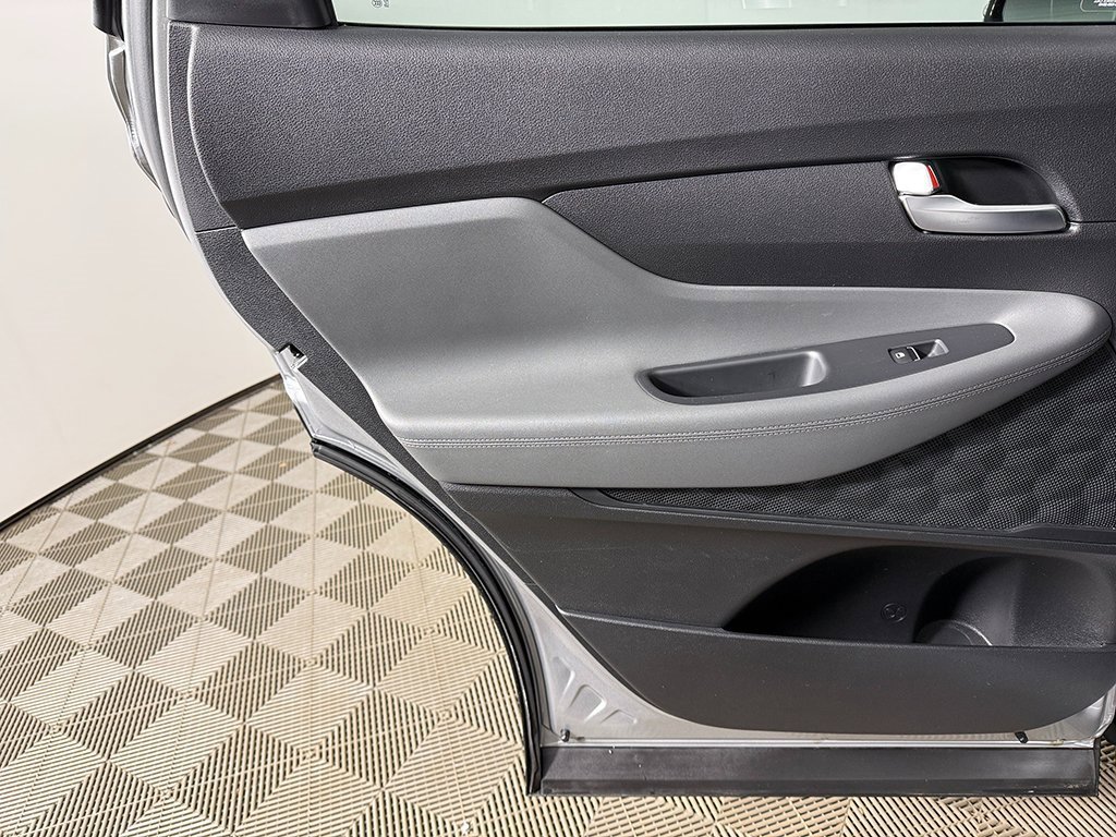 Certified 2023 Hyundai Santa Fe SEL image 21