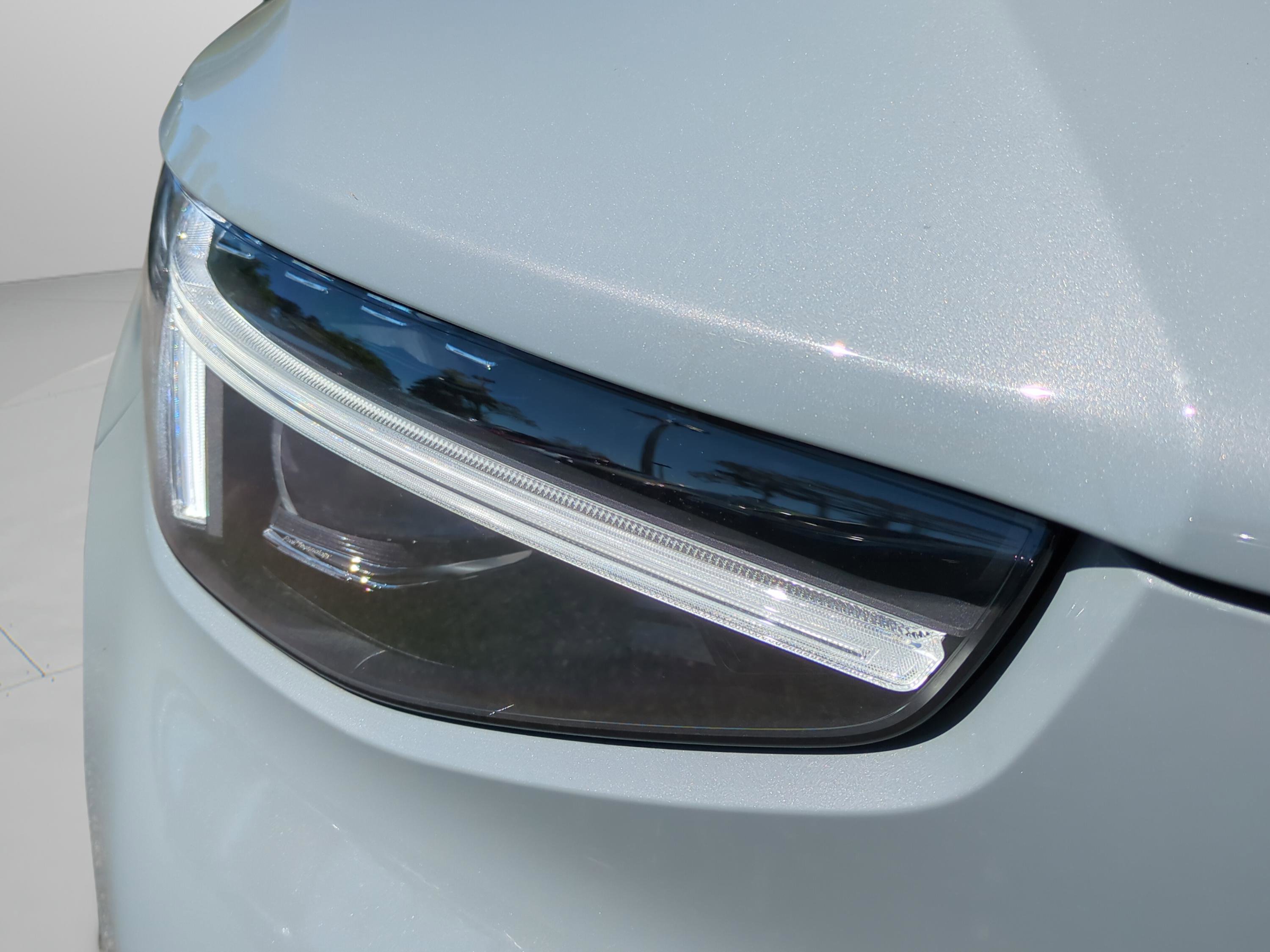 New 2026 Volvo XC40 B5 Ultra image 9