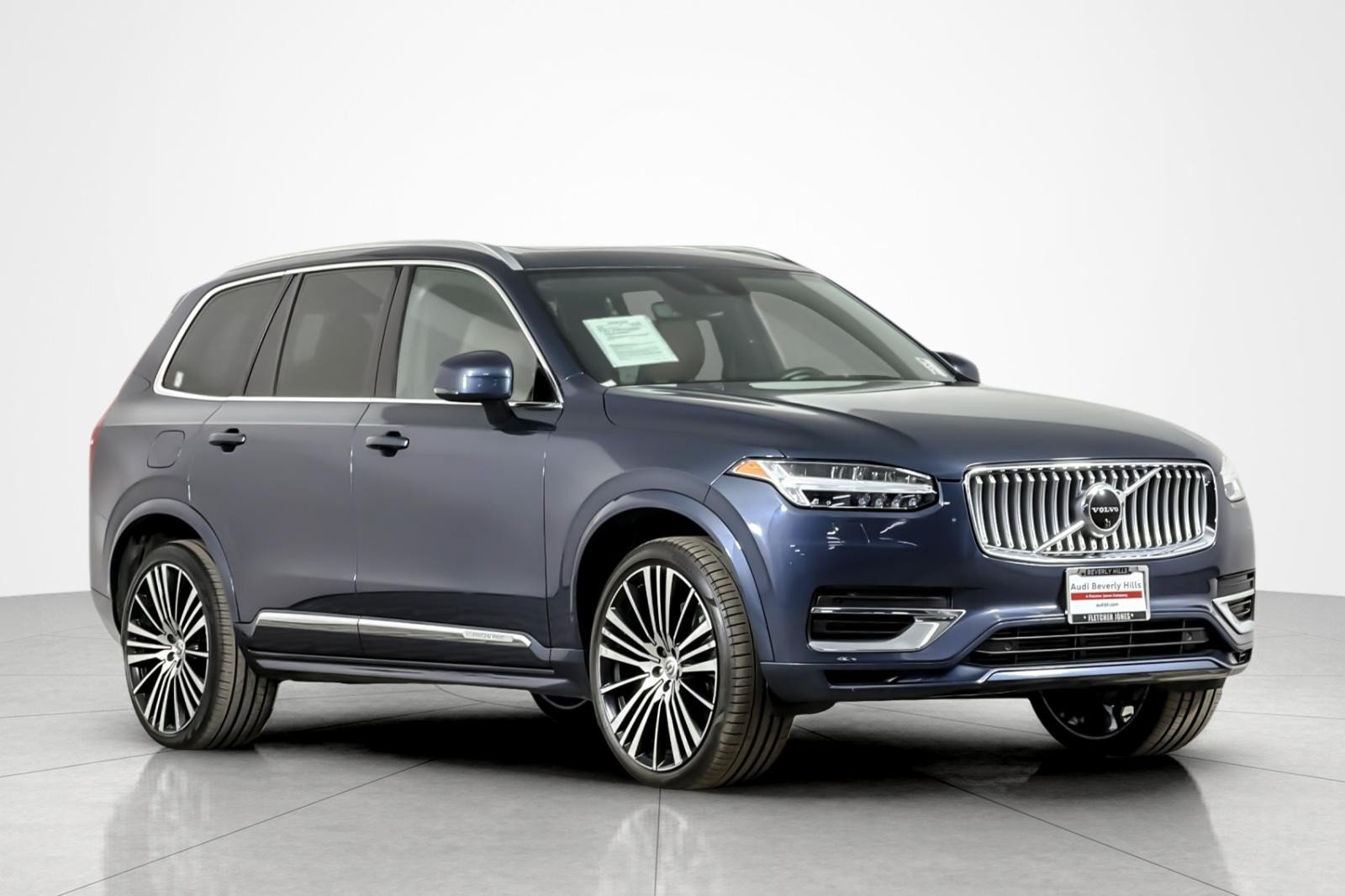 Used 2021 Volvo XC90 T8 Inscription Expression w/ Advanced Package AWD/4WD image 7
