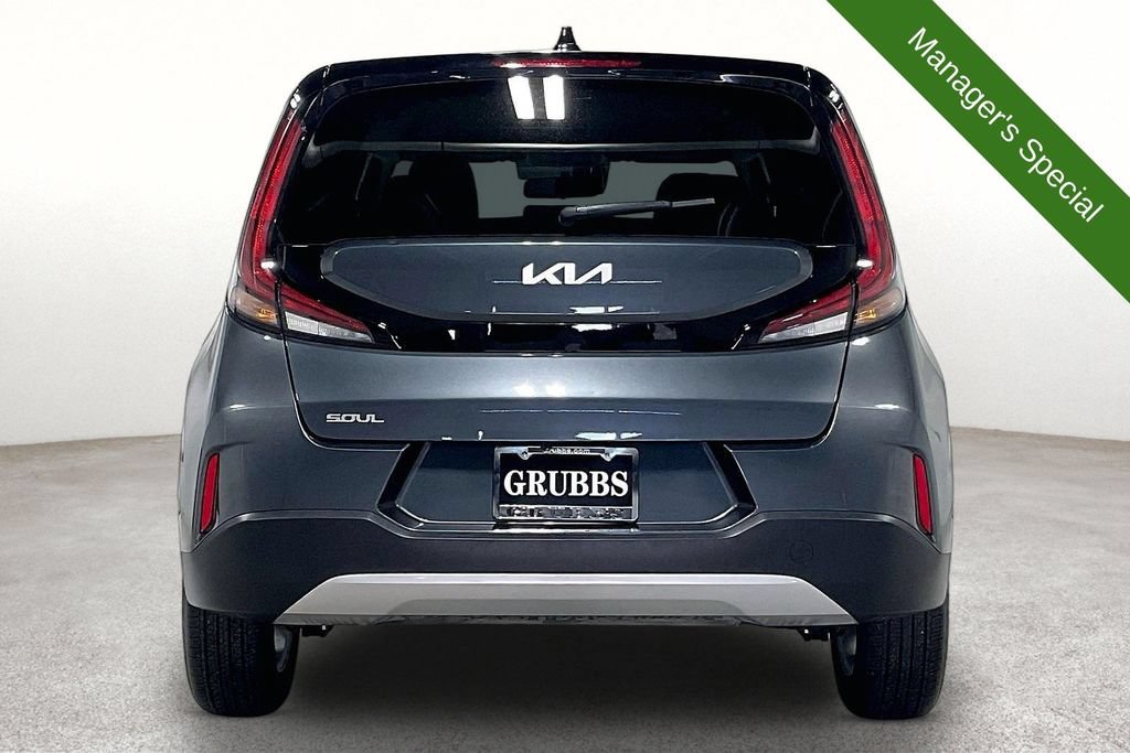 Used 2025 Kia Soul LX w/ LX Technology Package FWD image 5