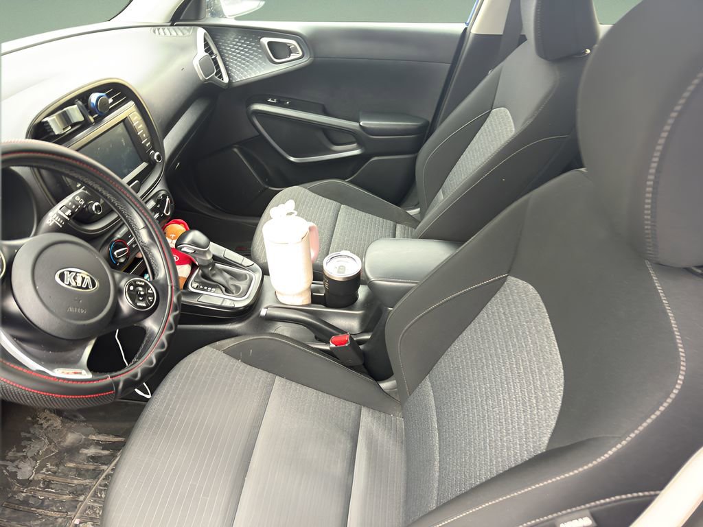 Used 2021 Kia Soul GT-Line image 6