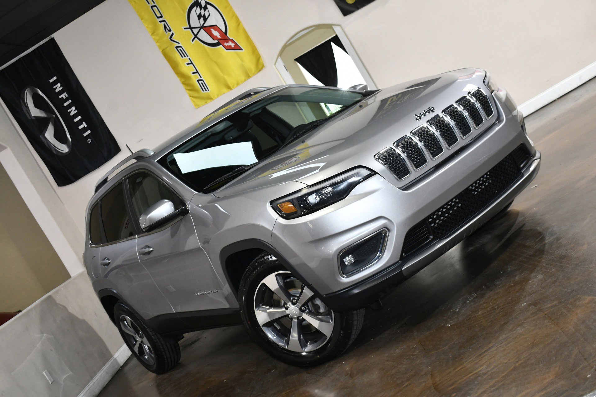 Used 2019 Jeep Cherokee Limited image 77