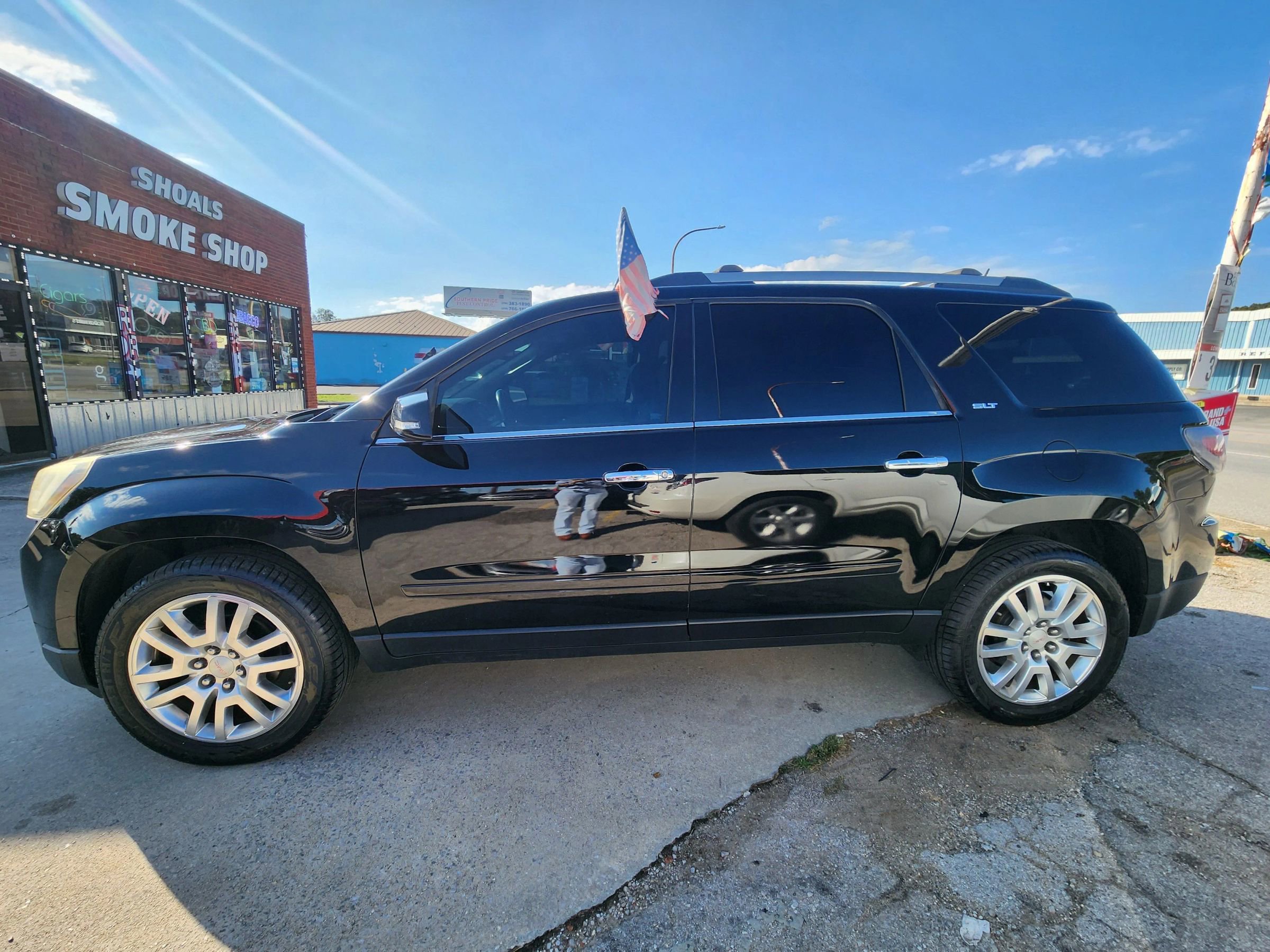 Used 2016 GMC Acadia SLT w/ Premium Edition image 4