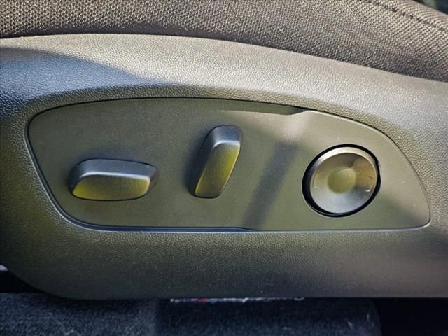 New 2025 GMC Acadia Elevation image 18