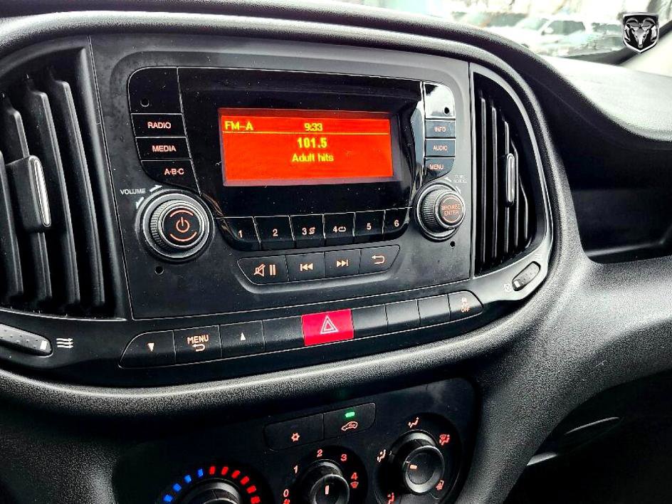 Used 2017 RAM ProMaster City Tradesman image 15