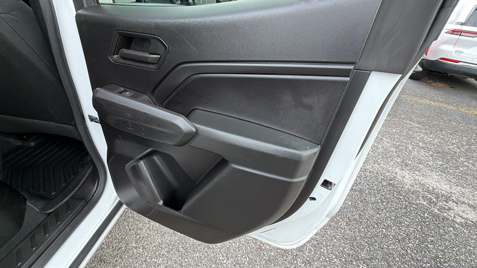 Used 2024 Chevrolet Colorado W/T RWD image 20