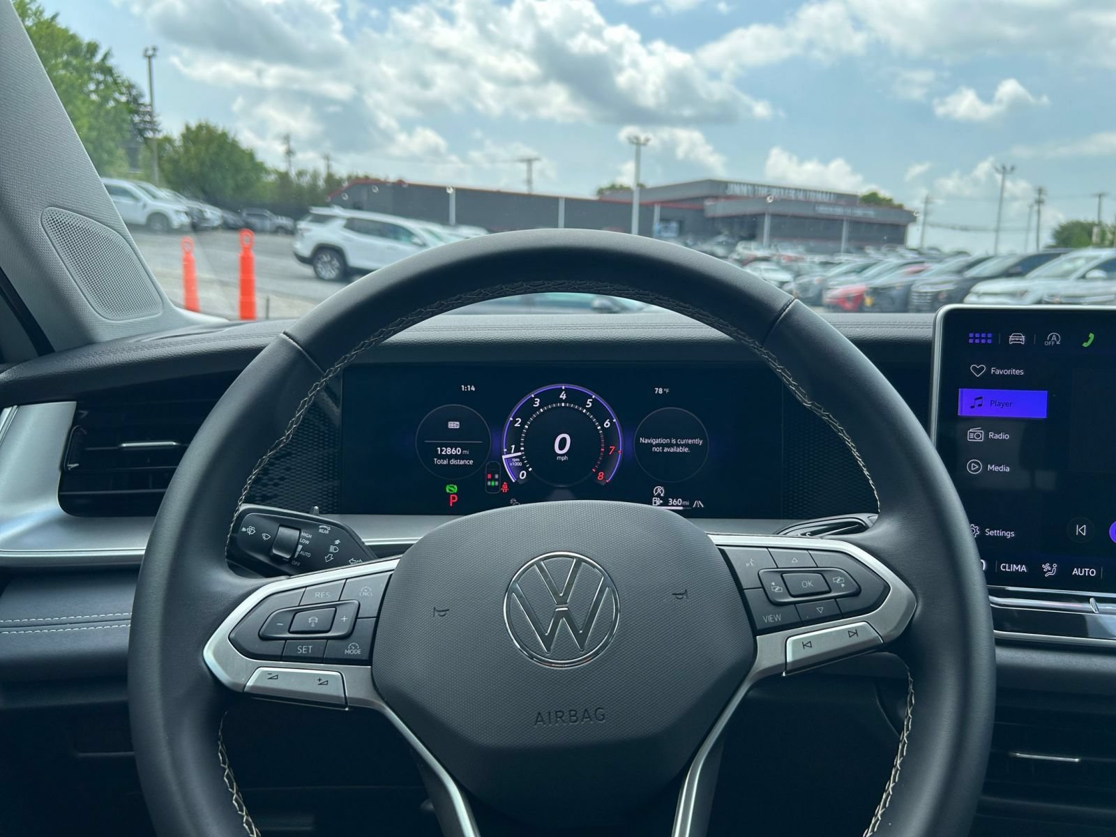 Used 2026 Volkswagen Tiguan SE AWD/4WD image 28
