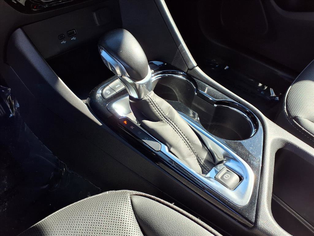 Used 2024 Buick Encore GX Sport Touring image 23