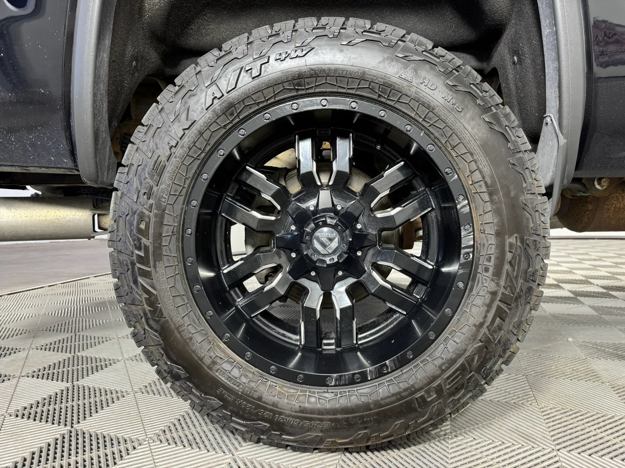 Used 2019 GMC Sierra 2500 Denali w/ Duramax Plus Package AWD/4WD image 47