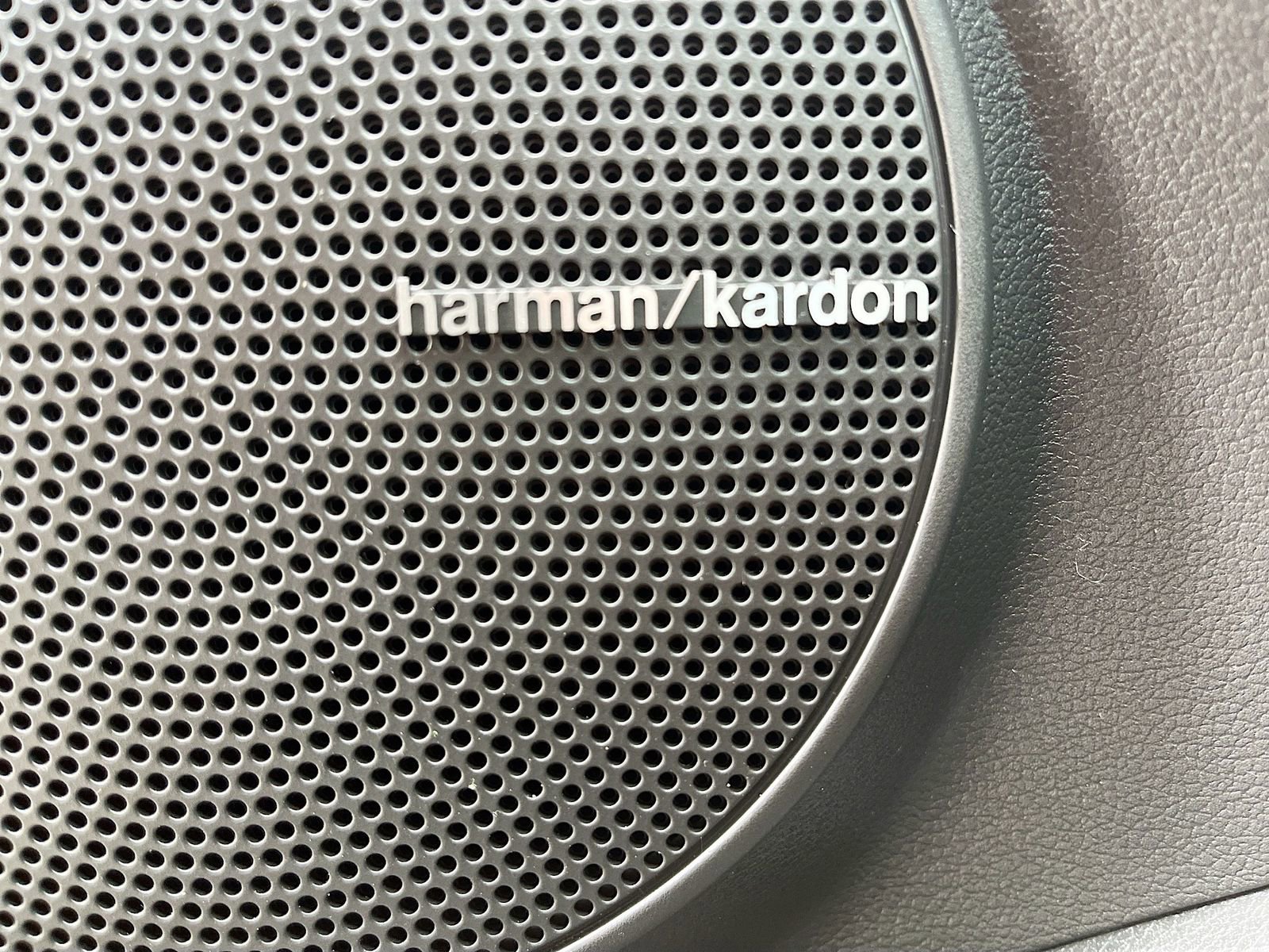 Used 2023 Hyundai Kona Limited w/ Cargo Package FWD image 19