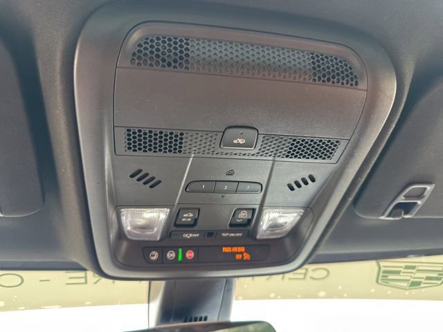 Certified 2024 Cadillac XT5 Premium Luxury w/ LPO, Floor Liner Package AWD/4WD image 17