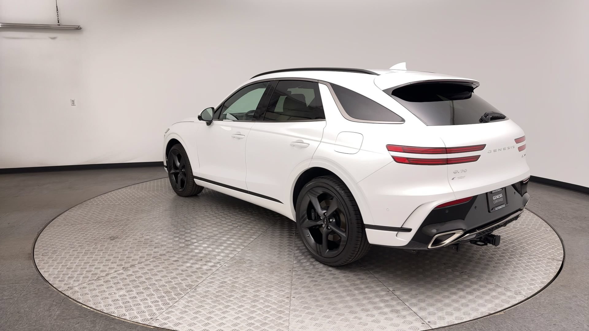Certified 2026 Genesis GV70 3.5T Sport Prestige AWD/4WD image 4
