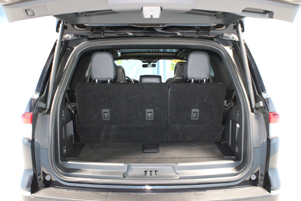 Used 2024 Lincoln Navigator Reserve AWD/4WD image 45