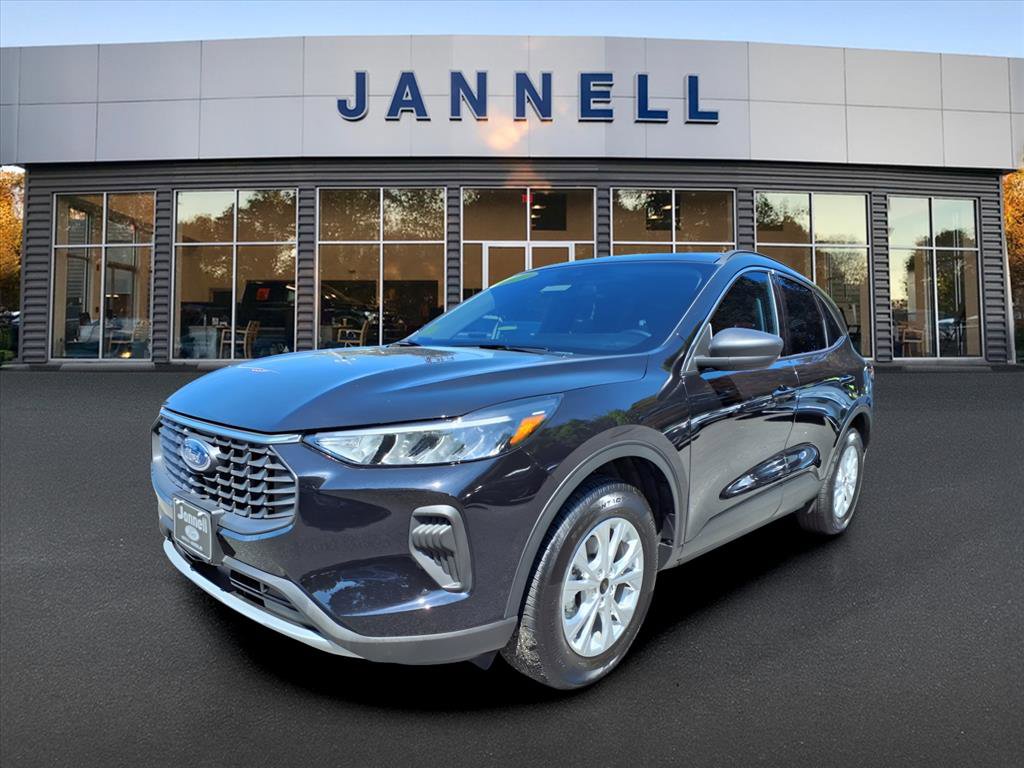 Used 2023 Ford Escape Active w/ Tech Pack #1