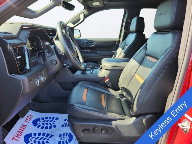 Used 2025 GMC Sierra 1500 AT4 w/ AT4 Premium Package AWD/4WD image 12