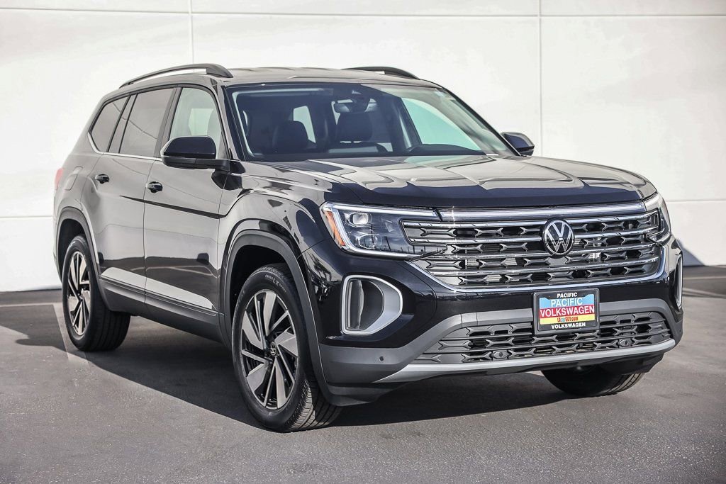 New 2026 Volkswagen Atlas SE FWD image 1